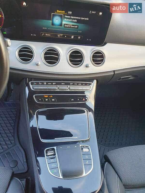 Универсал Mercedes-Benz E-Class 2021 в Киеве