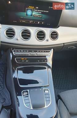 Універсал Mercedes-Benz E-Class 2021 в 