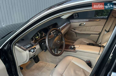 Седан Mercedes-Benz E-Class 2011 в 