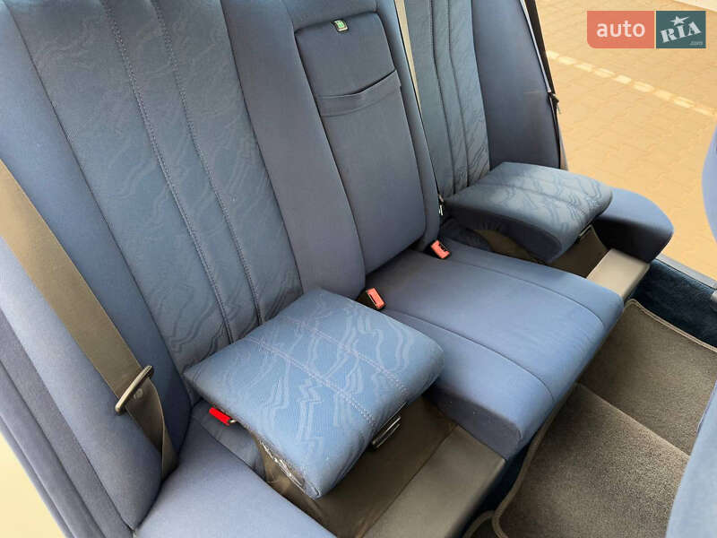 Седан Mercedes-Benz E-Class 1999 в Кривом Роге