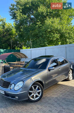 Седан Mercedes-Benz E-Class 2003 в Лохвице