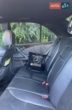 Седан Mercedes-Benz E-Class 2000 в 