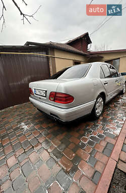 Седан Mercedes-Benz E-Class 1997 в 