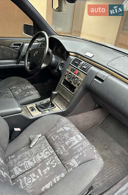 Седан Mercedes-Benz E-Class 1997 в 