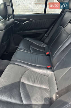 Седан Mercedes-Benz E-Class 2003 в 