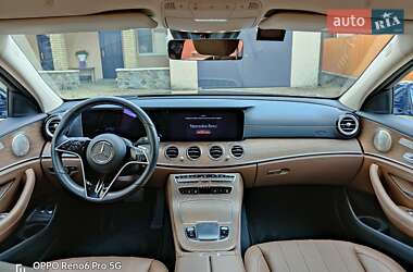 Седан Mercedes-Benz E-Class 2022 в 
