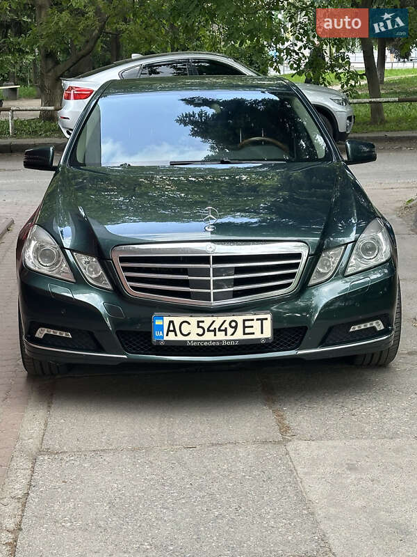 Mercedes-Benz E-Class 2009