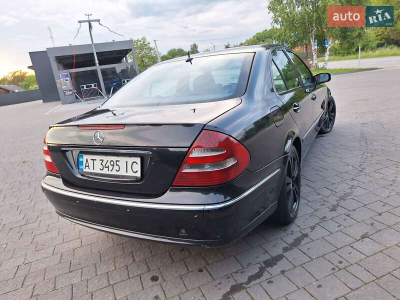 Седан Mercedes-Benz E-Class 2006 в Долине