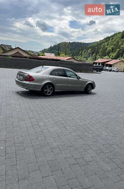 Седан Mercedes-Benz E-Class 2003 в 