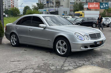 Седан Mercedes-Benz E-Class 2002 в 