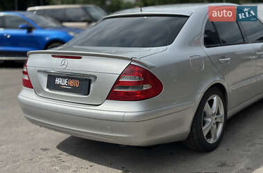 Седан Mercedes-Benz E-Class 2002 в 