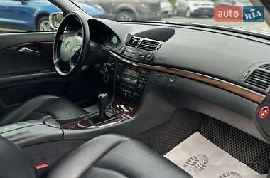 Седан Mercedes-Benz E-Class 2002 в 