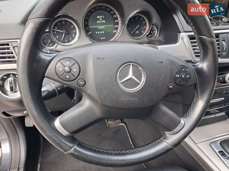 Седан Mercedes-Benz E-Class 2011 в Києві