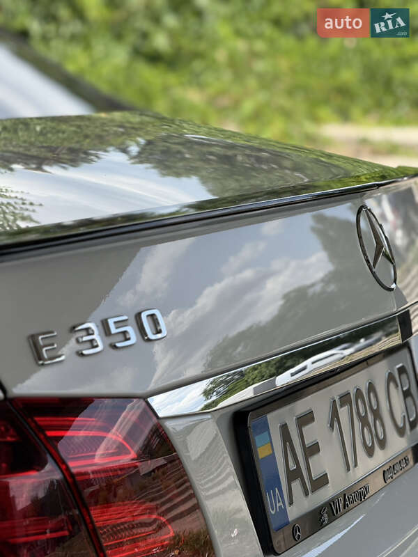 Седан Mercedes-Benz E-Class 2013 в Дніпрі
