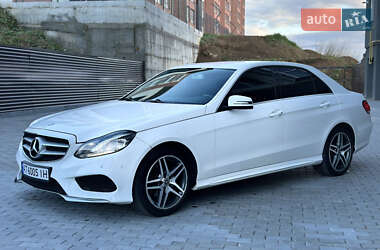 Седан Mercedes-Benz E-Class 2012 в 