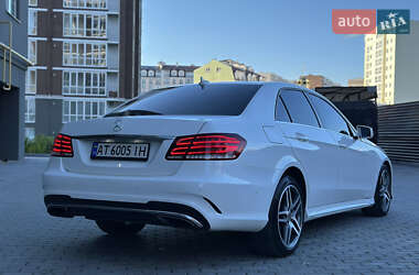 Седан Mercedes-Benz E-Class 2012 в 