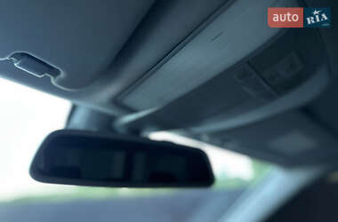 Седан Mercedes-Benz E-Class 2012 в 