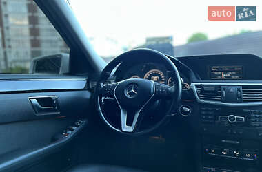 Седан Mercedes-Benz E-Class 2012 в 