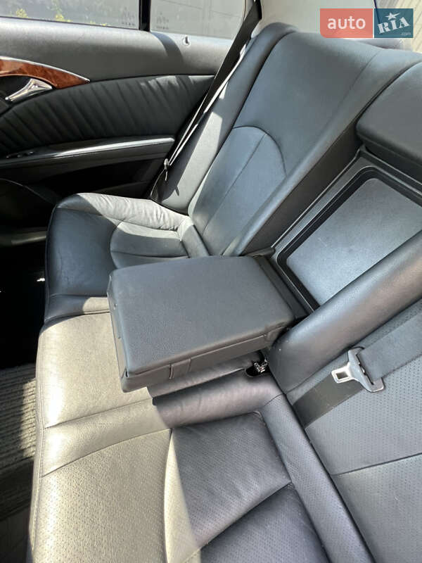 Седан Mercedes-Benz E-Class 2003 в Виннице