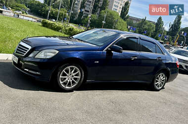 Седан Mercedes-Benz E-Class 2011 в 