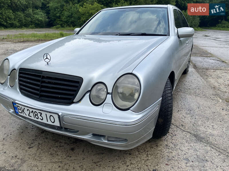 Mercedes-Benz E-Class 2000