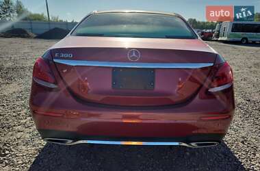 Седан Mercedes-Benz E-Class 2017 в 