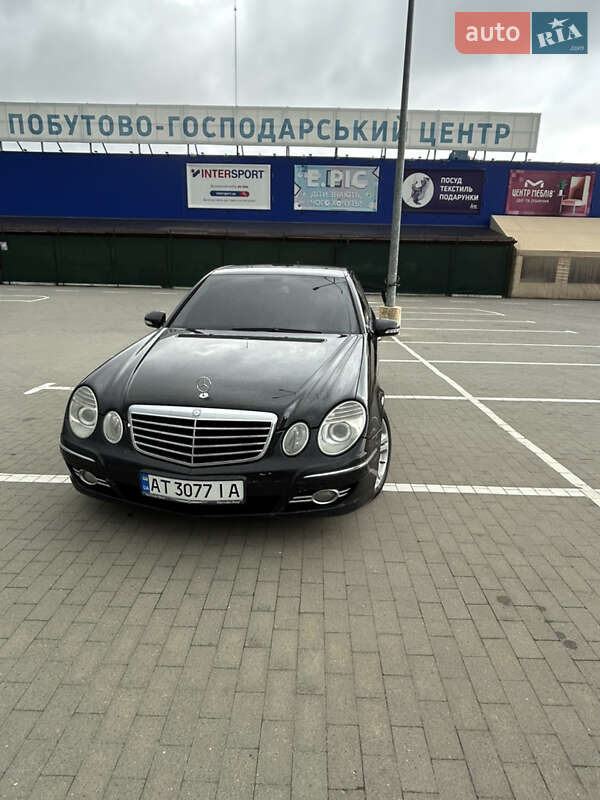 Седан Mercedes-Benz E-Class 2008 в 