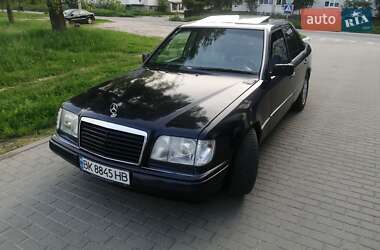 Седан Mercedes-Benz E-Class 1995 в Славуте