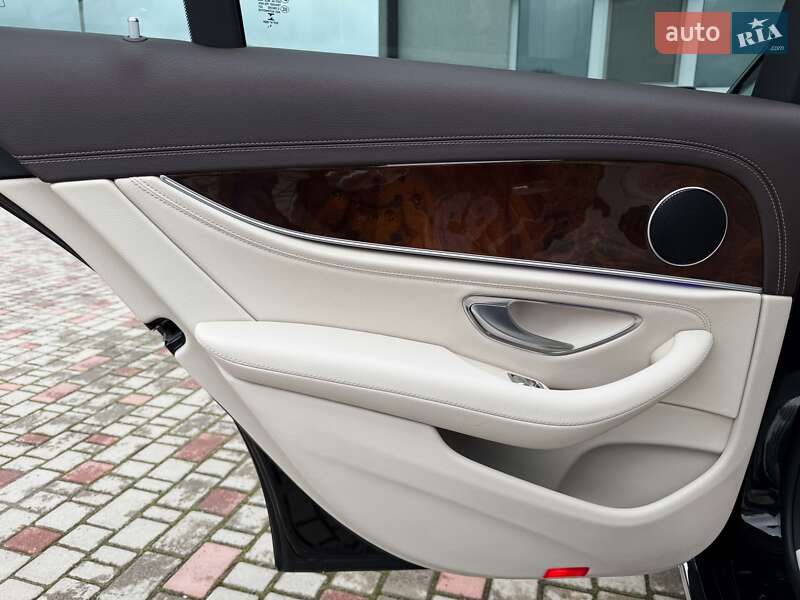 Седан Mercedes-Benz E-Class 2017 в Луцке