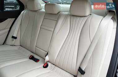 Седан Mercedes-Benz E-Class 2017 в 