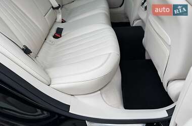 Седан Mercedes-Benz E-Class 2017 в 