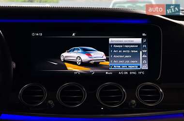 Седан Mercedes-Benz E-Class 2017 в 