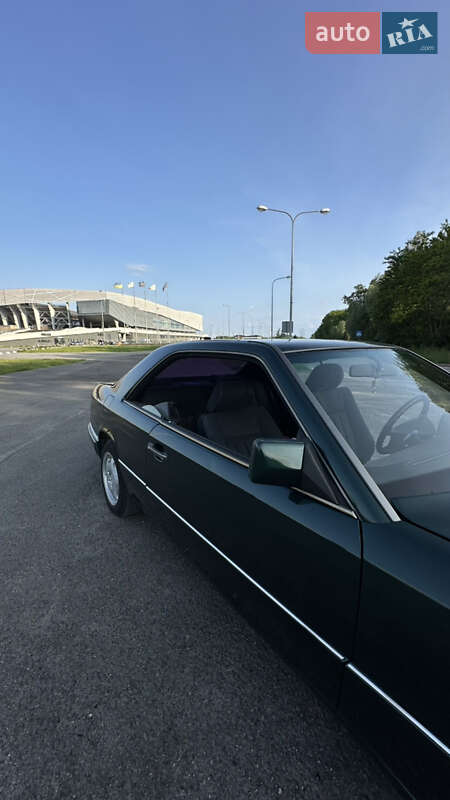 Купе Mercedes-Benz E-Class 1996 в Львове