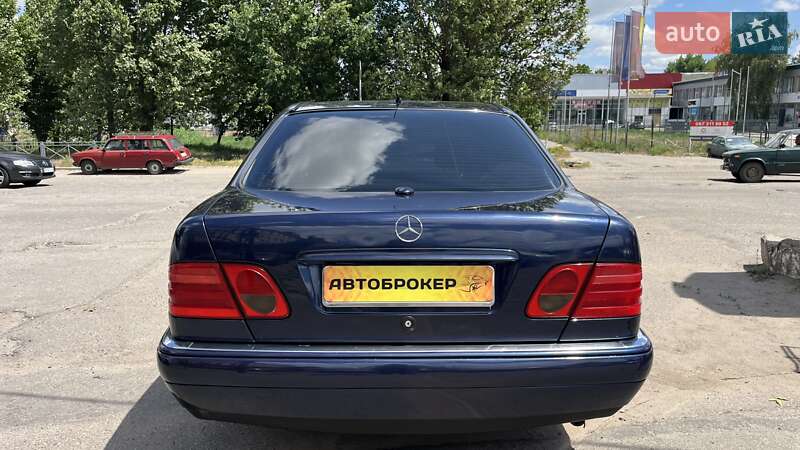 Седан Mercedes-Benz E-Class 1997 в Николаеве