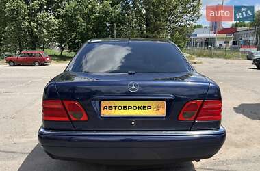 Седан Mercedes-Benz E-Class 1997 в 