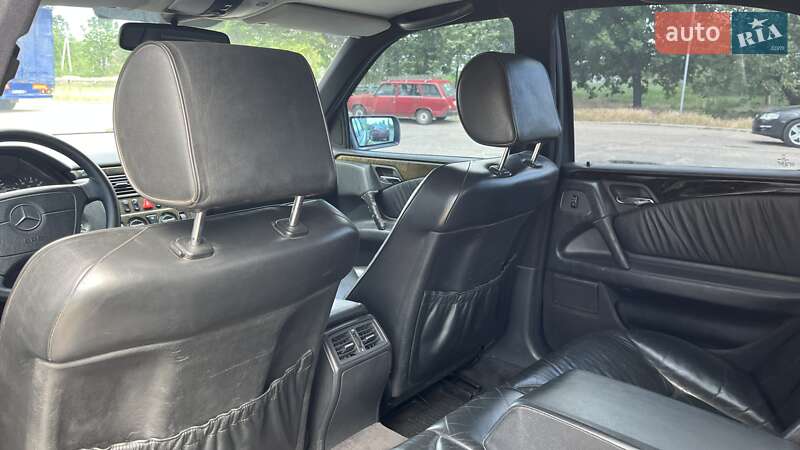 Седан Mercedes-Benz E-Class 1997 в Николаеве