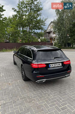 Универсал Mercedes-Benz E-Class 2017 в 