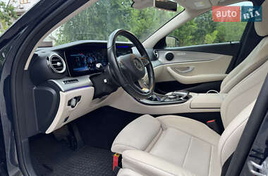 Универсал Mercedes-Benz E-Class 2017 в 