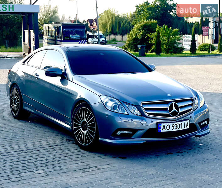Купе Mercedes-Benz E-Class 2009 в Самборе