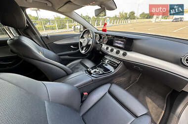 Седан Mercedes-Benz E-Class 2016 в 