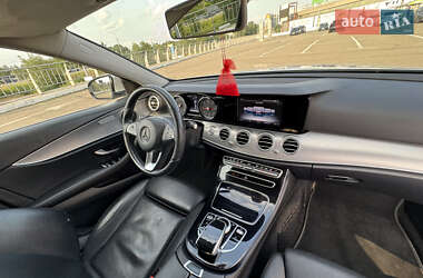 Седан Mercedes-Benz E-Class 2016 в 