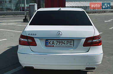 Седан Mercedes-Benz E-Class 2012 в 