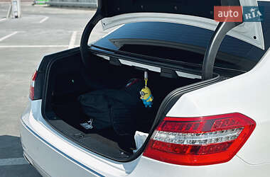 Седан Mercedes-Benz E-Class 2012 в 