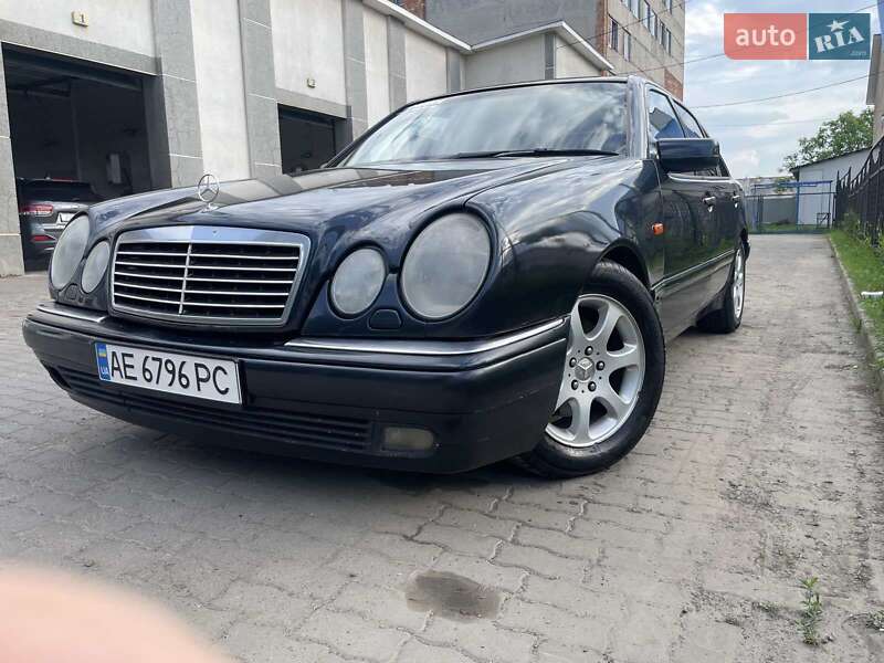 Mercedes-Benz E-Class 1998
