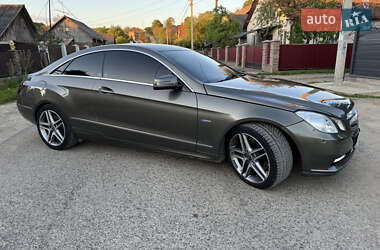 Купе Mercedes-Benz E-Class 2011 в Тересве