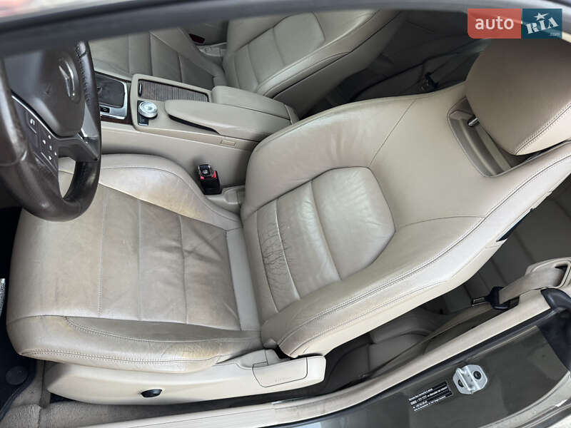 Купе Mercedes-Benz E-Class 2011 в Тересві