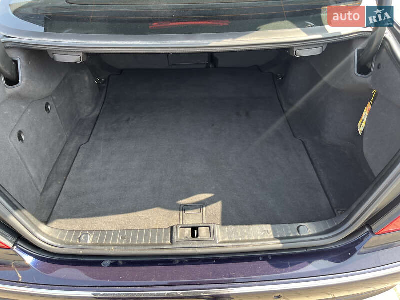 Седан Mercedes-Benz E-Class 2004 в Сокале