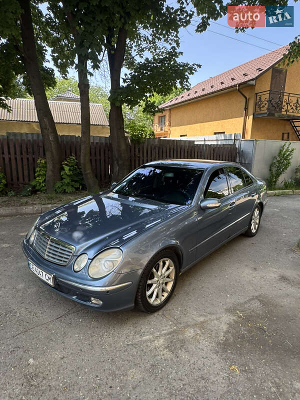 Mercedes-Benz E-Class 2002