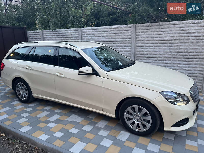 Mercedes-Benz E-Class 2015