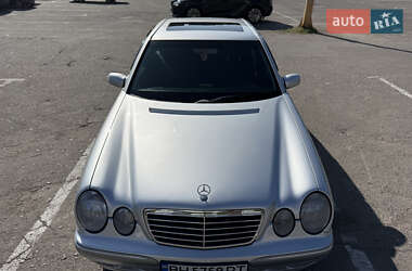 Седан Mercedes-Benz E-Class 2001 в 